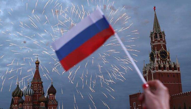 Россиян в 2020 году ждут еще одни длинные выходные