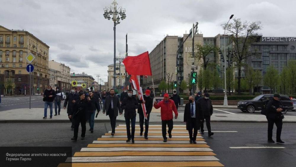 Осташко: мандат позволил Рашкину из КПРФ избежать наказания за незаконный митинг 9 Мая
