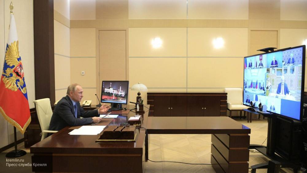 Путин 11 мая проведет совещание по ситуации с коронавирусом в РФ