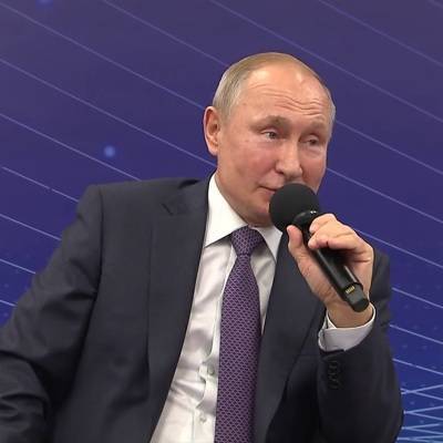 Путин рассказал о сплочении народа России в тяжелые времена