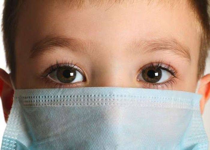 В США коронавирус “съедает” внутренние органы у более сотни детей