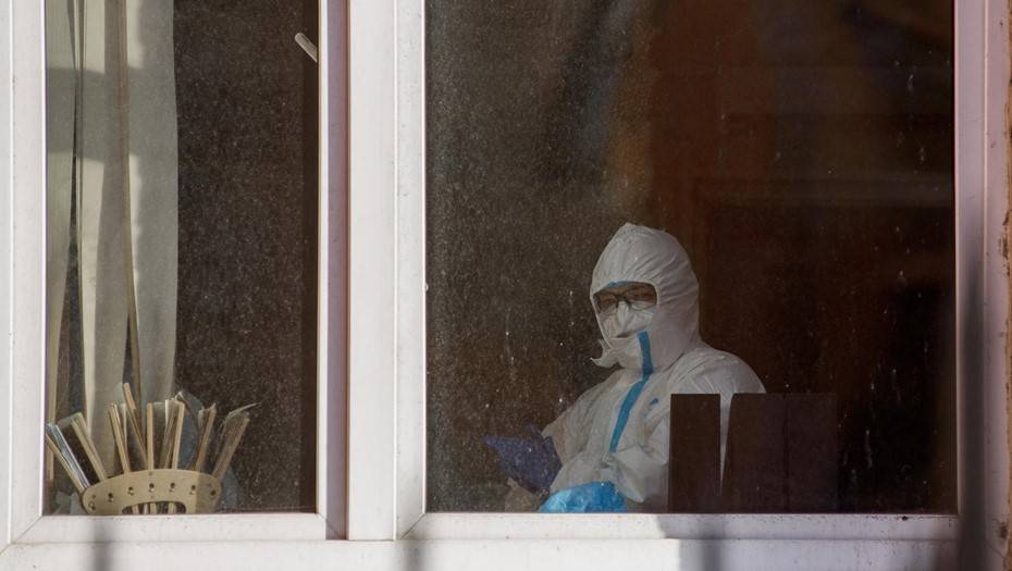 Случаи заражения коронавирусом в Петербурге пошли на спад