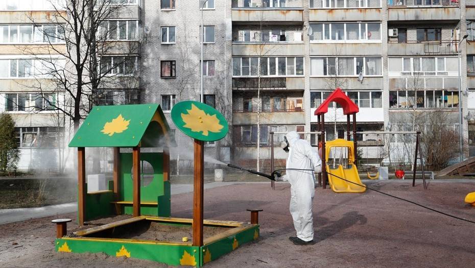 В Карелии выявили заражение коронавирусом через игравших на улице детей