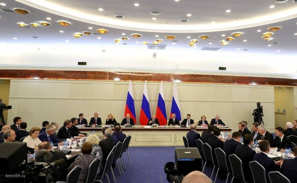 Кабмин и Госсовет разработают рекомендации по отмене ограничительных мер в регионах РФ