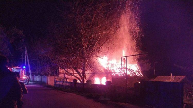 Появилось видео крупного пожара с погибшими в Крыму