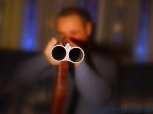 Житель Петербурга с балкона обстреливал улицу из охотничьего ружья