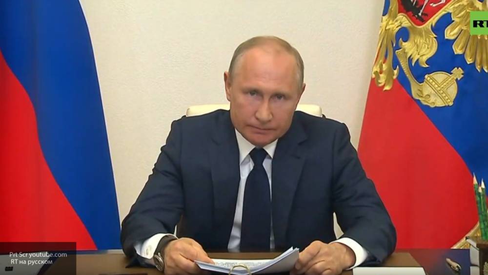 Путин продлил полномочия глав субъектов РФ
