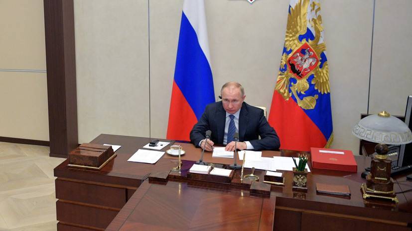 Путин заявил о продлении запрета на массовые мероприятия