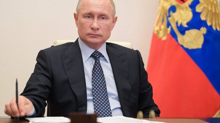 Путин поручил запустить с 1 июня кредитную программу поддержки занятости