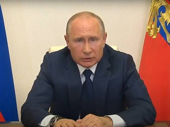«Лично проверю»: Путин разнес чиновников за невыплаты денег врачам
