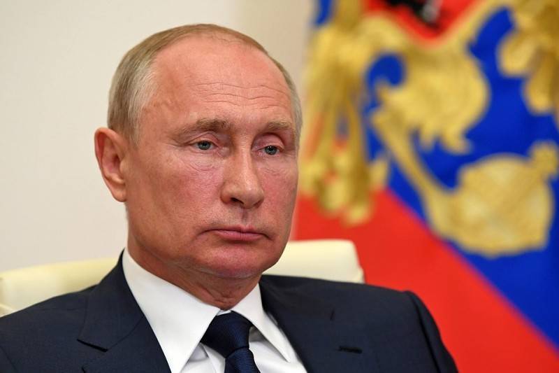Важное из обращения Путина: нерабочие дни с 12 мая отменены, пособия на детей - 10 тысяч рублей и личная проверка зарплаты врачей