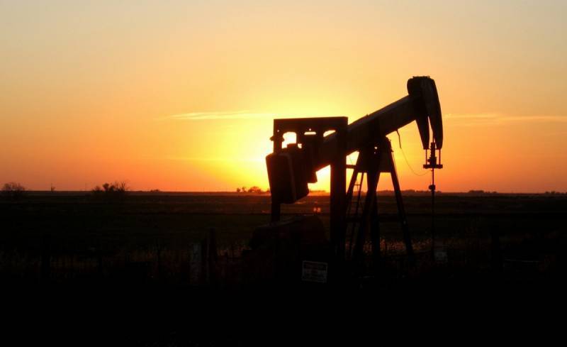 Саудовская Аравия намерена резко сократить добычу нефти