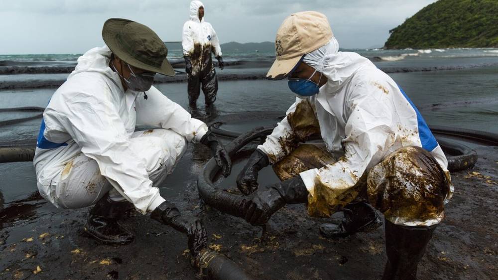 «Дожатая» Саудовская Аравия начала сокращать добычу нефти