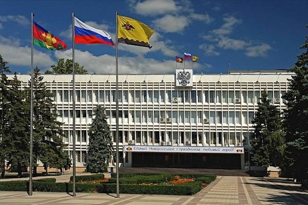 Вице-мэра Новороссийска уволили за шашлыки на природе во время самоизоляции