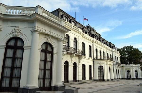 Посольство России в Чехии сообщило об угрозах в адрес сотрудника