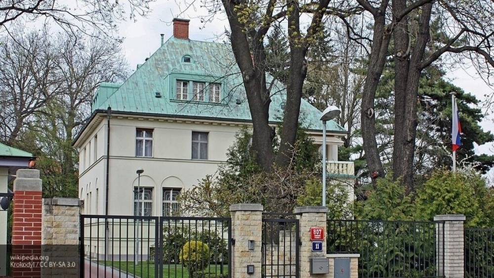 Российское посольство в Праге обратилось к МИД Чехии из-за угроз дипломату из РФ