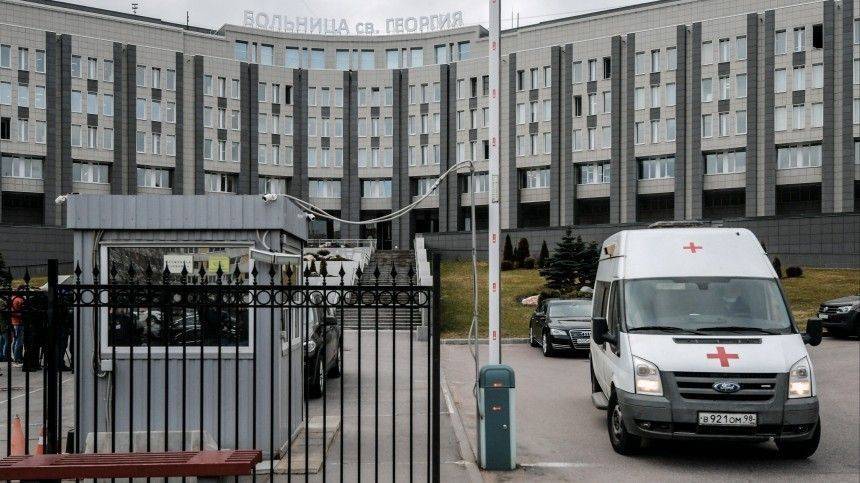 «Все более или менее спокойно»: главврач больницы в Петербурге о пожаре