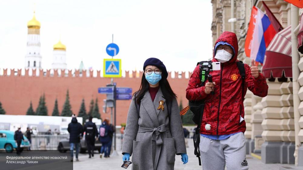 Москвичи без масок в первый день масочного режима отделаются только предупреждением