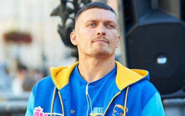 Украинский чемпион Усик заявил, что не собирается покидать свою страну