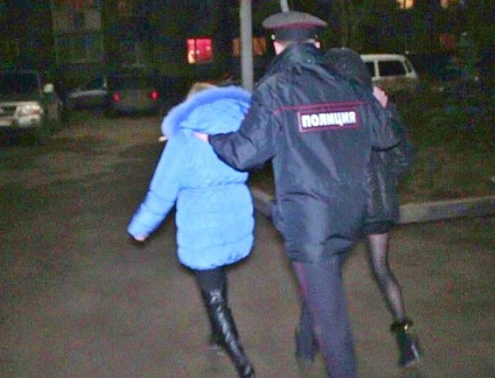 Изнасилованных на улице россиянок оштрафуют за нарушение режима самоизоляции