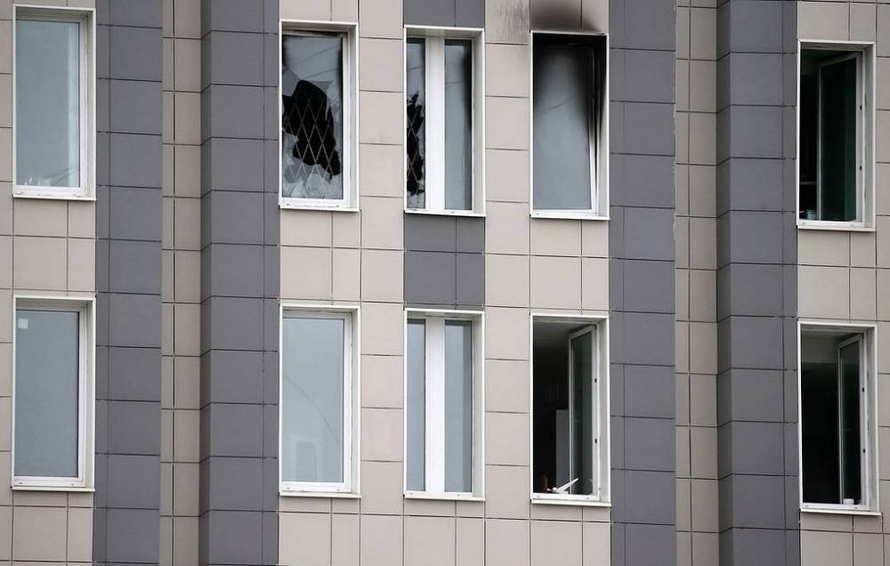 МЧС: Пожары в больницах Москвы и Петербурга произошли из-за возгорания аппаратов ИВЛ российского производства