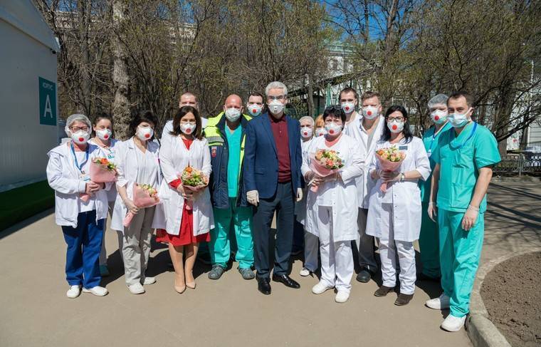 Собянин поздравил столичных медсестёр с профессиональным праздником