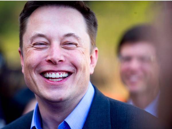 Илон Маск открыл завод Tesla вопреки запрету американских властей: Пусть меня арестуют