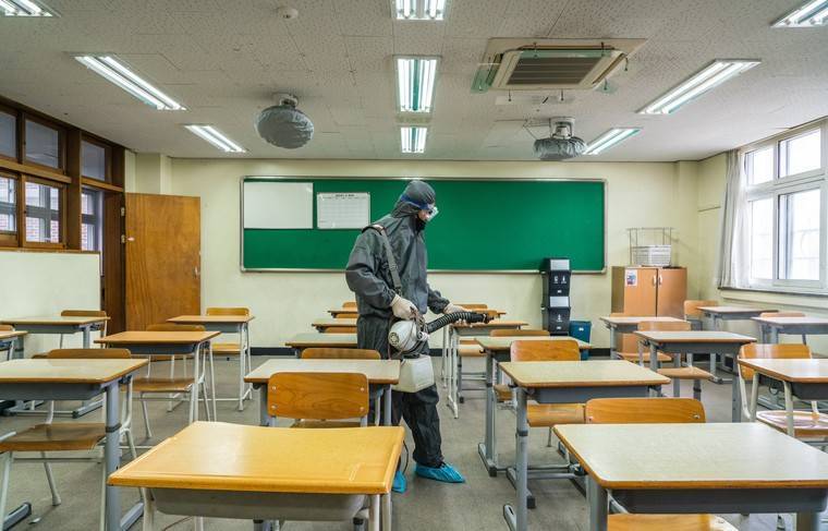 В Южной Корее перенесли открытие школ из-за новой вспышки коронавируса