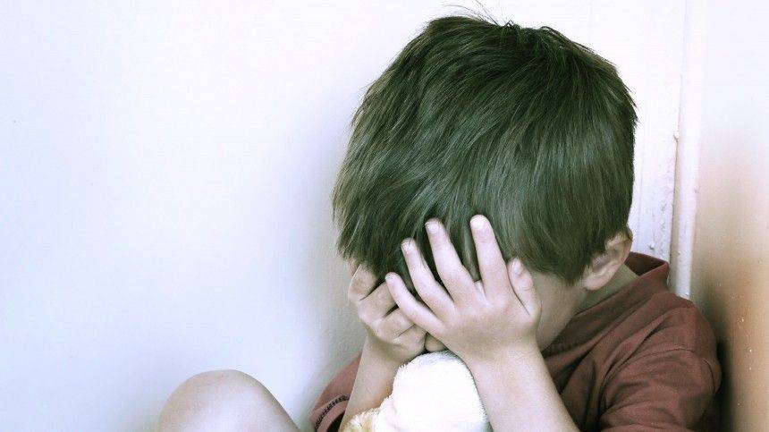 Отчим истязал восьмилетнего мальчика в Мурманской области