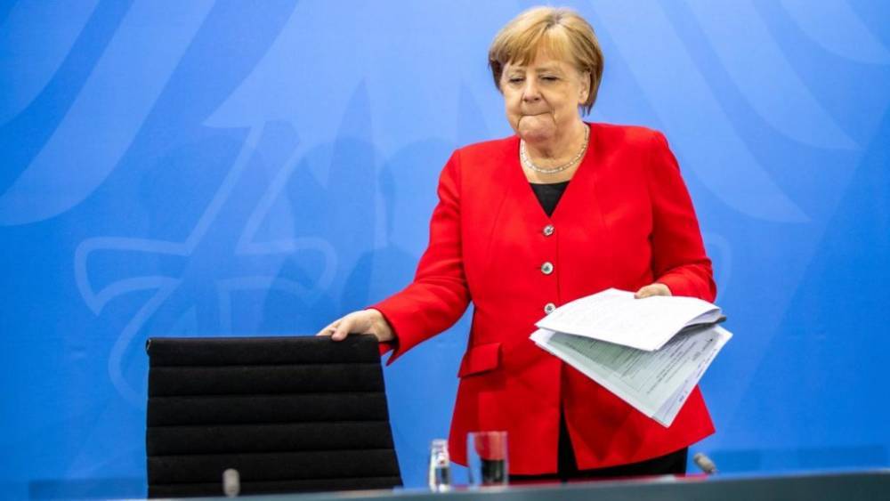 «Новая фаза пандемии» и «Испытание мужества»: Меркель сделала двухминутное заявление