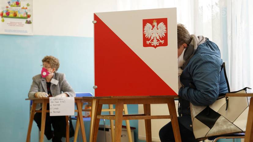 Сейм Польши принял законопроект о выборах президента смешанным способом