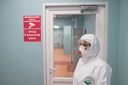 В России оценили частоту заражаемости инфекционистов из «красной зоны»