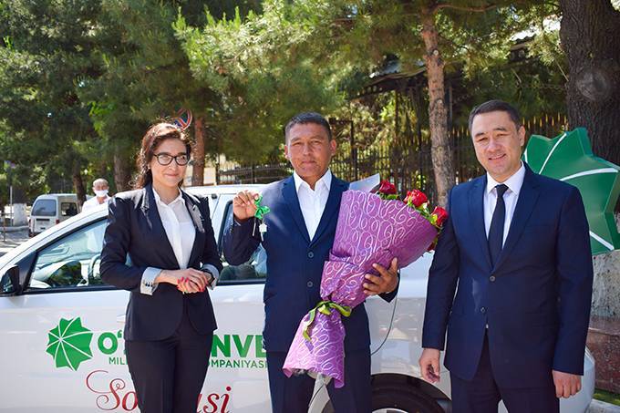 «Узбекинвест» вручил автомобиль победителю акции «Узбекинвестдан cуюнчи»