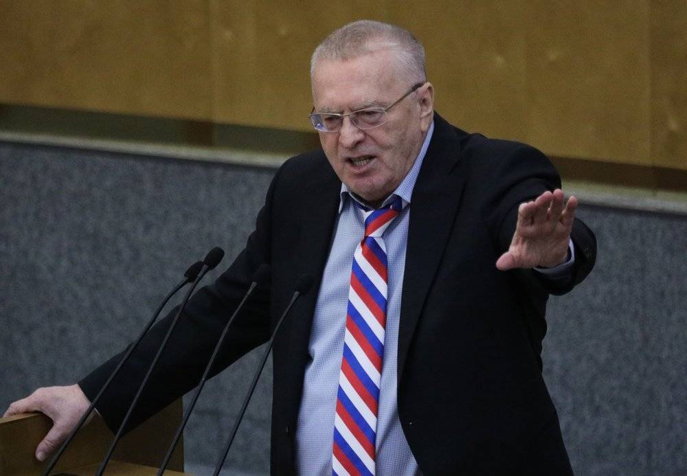Жириновский призвал вдвое сократить число депутатов в России