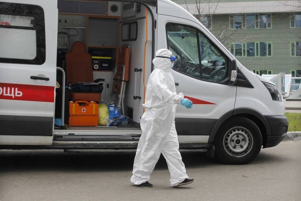 Число жертв коронавируса в России увеличилось на 96 человек