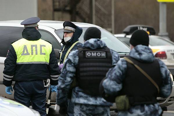 Законопроект о праве полиции вскрывать машины внесен в Госдуму