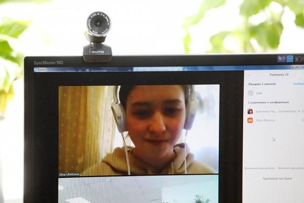 Уральские школьники закончат учебный год в онлайн-режиме