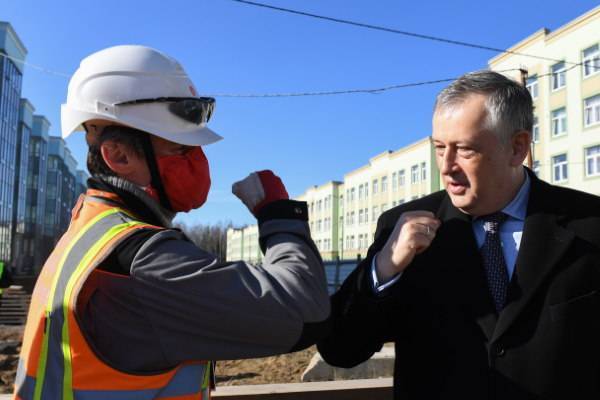 Губернатор Дрозденко помогает гражданам и бизнесу