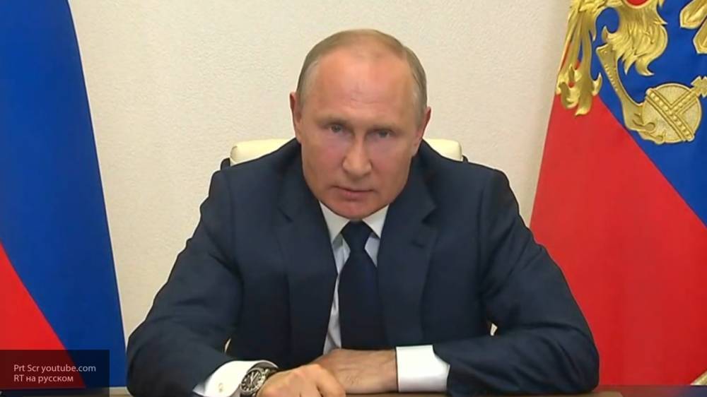 Путин попросил акцентировать внимание на исполнительской дисциплине