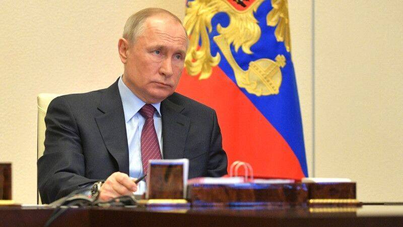 Путин сообщил, что власти ищут источники поддержки на фоне снижения бюджета