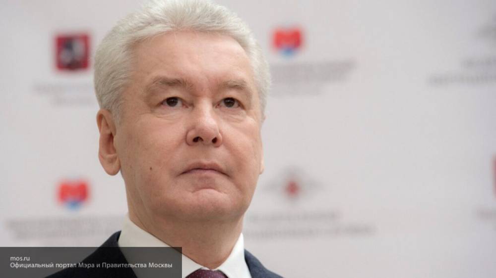 Собянин не исключил возможное открытие МФЦ в Москве