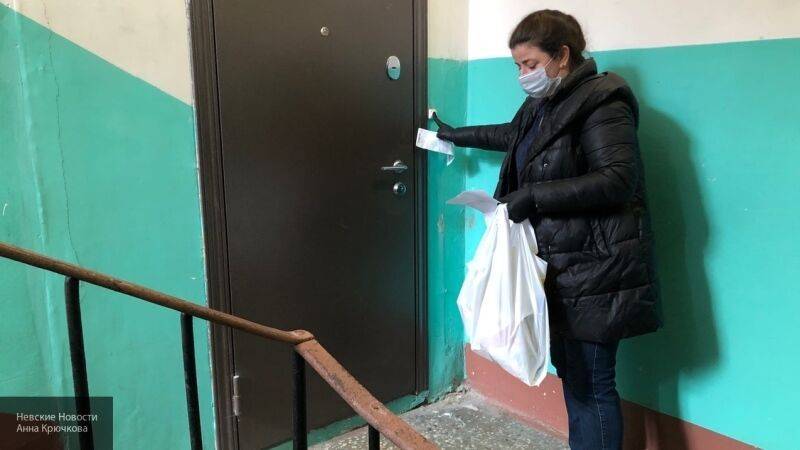 Собянин принял решение о доплатах 25 тыс. рублей в месяц соцработникам, помогающим людям