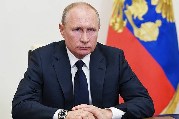 Путин раскритиковал работу сайта госуслуг из-за выплат на детей
