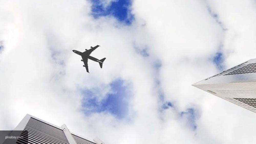 Летевший из Петербурга в Уфу самолет подал сигнал тревоги во время полета