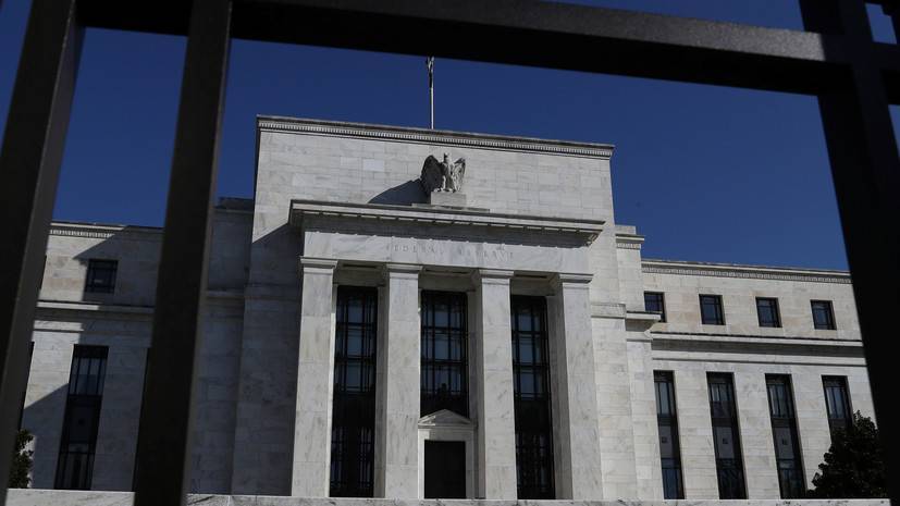 Глава ФРС США заявил о беспрецедентном экономическом спаде в стране