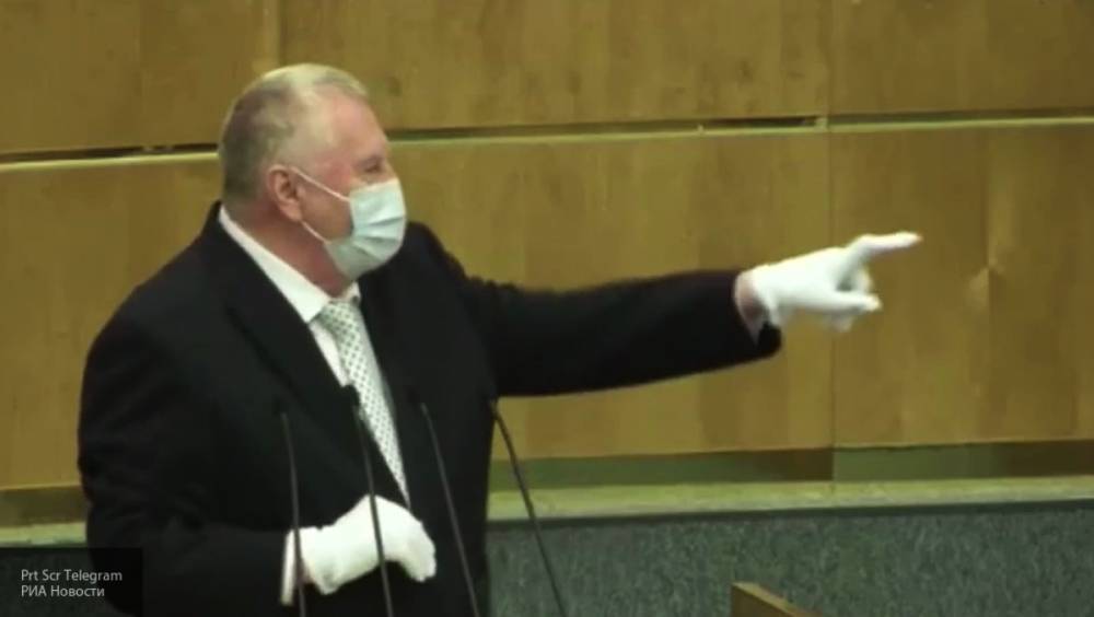 Жириновский в маске и перчатках призвал депутатов использовать средства защиты
