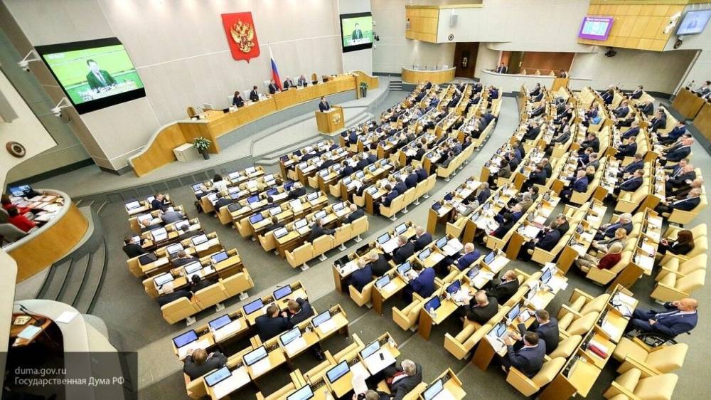 Госдума призвала МИД РФ принять меры к опубликовавшим фейки о COVID-19 иноСМИ