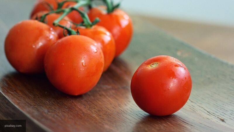 СМИ перечислили малоизвестные полезные свойства томатов