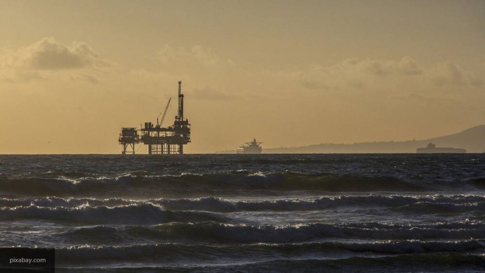 Саудовская Аравия готовится снизить поставки нефти ключевым потребителям