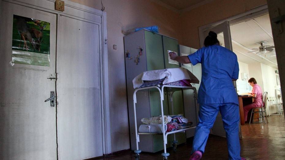 В Петербурге спасателей вызвали в роддом для беременных с коронавирусом